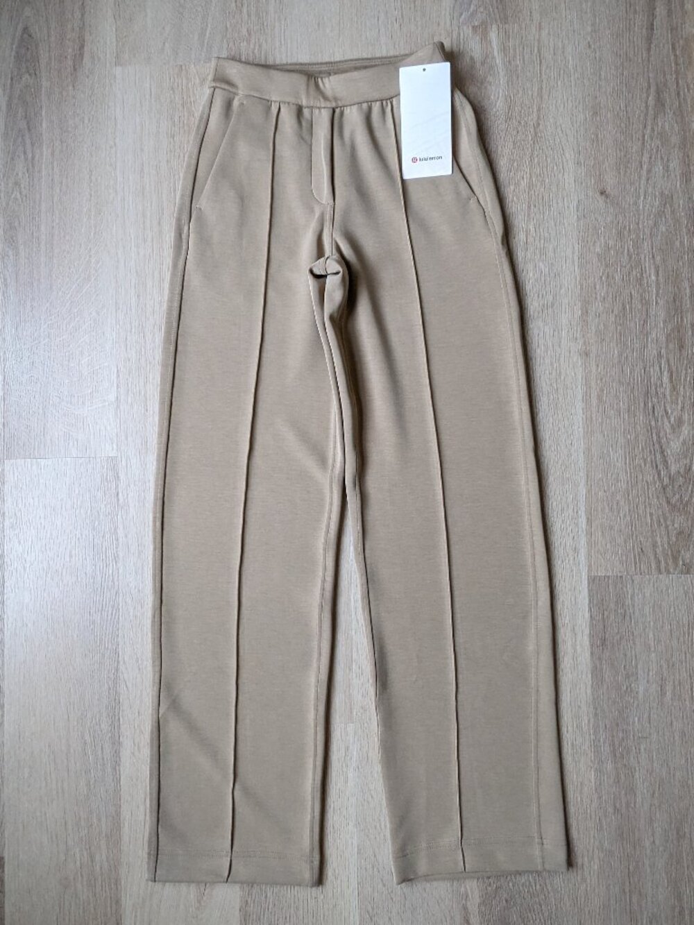 lululemon Softstreme Pintuck Mid-Rise Pant Regular XXS Filbert Tan NWT